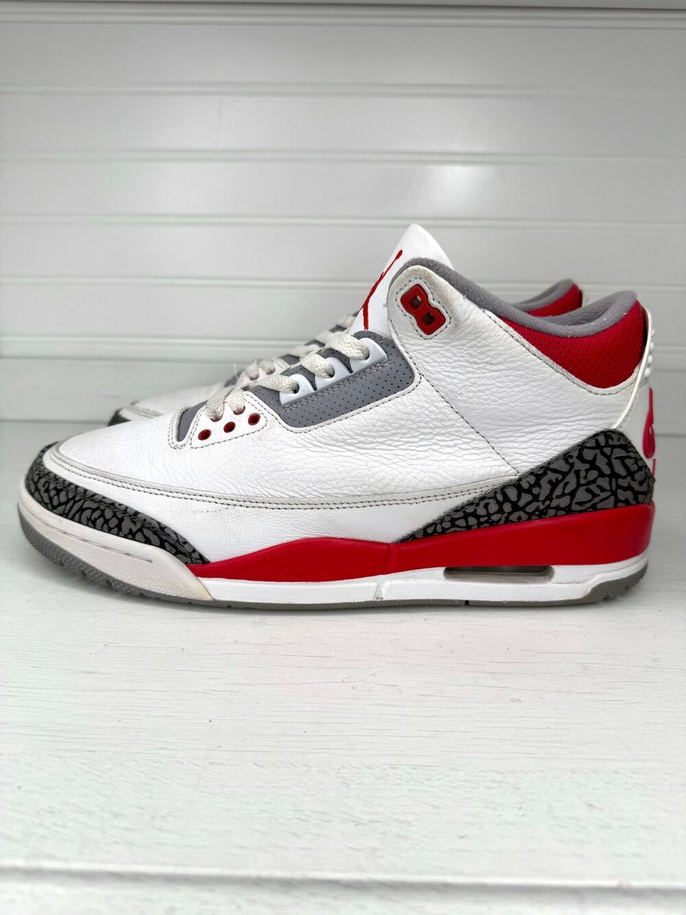 Nike Air Jordan 3 Retro Fire Red 2022 Men’s 10.5 DN3707-160 White Red